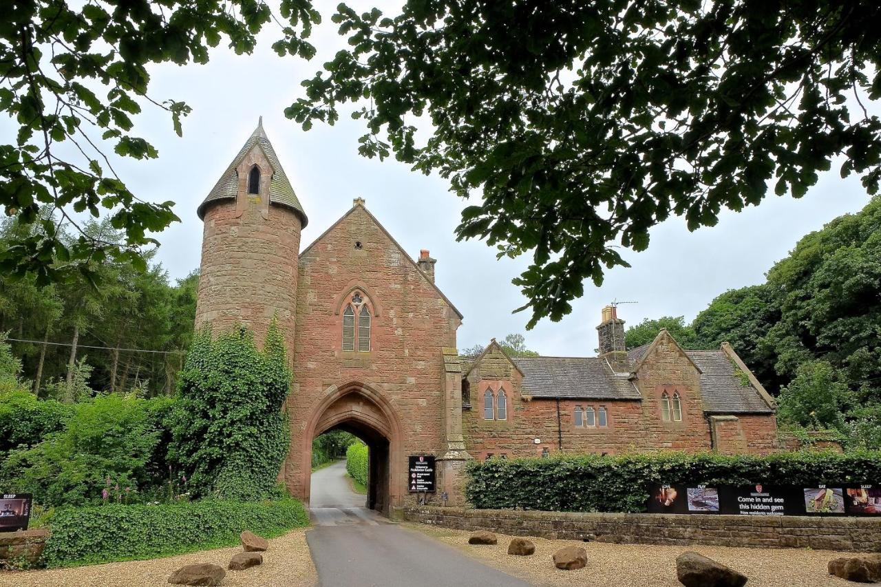 Peckforton Castle Tarporley Extérieur photo